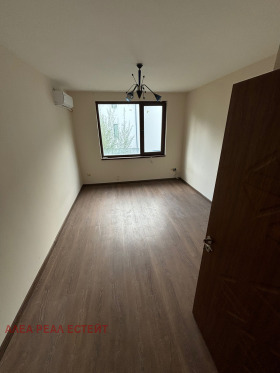 3+ camere da letto Dragalevtsi, Sofia 7