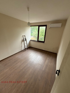 3+ camere da letto Dragalevtsi, Sofia 10