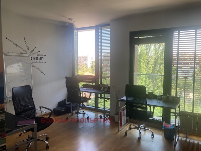 Para alugar  Escritório Sofia , Strelbichtche , 74 m² | 80123299 - imagem [7]
