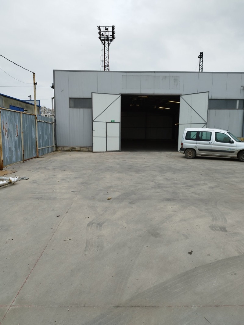 Дава под наем СКЛАД, гр. Пловдив, Индустриална зона - Север, снимка 2 - Складове - 52465051