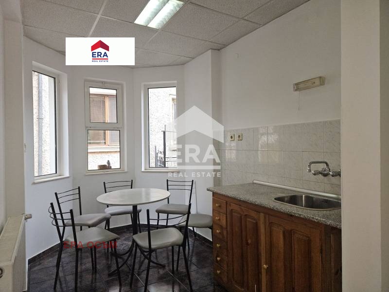 Дава под наем БИЗНЕС ИМОТ, гр. Ловеч, Център, снимка 3 - Други - 53333265