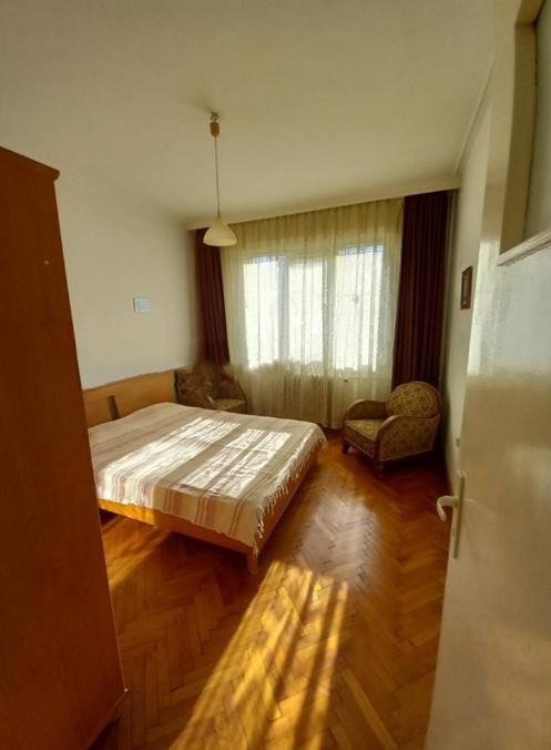 Дава под наем МНОГОСТАЕН, гр. София, Център, снимка 8 - Апартаменти - 52821092