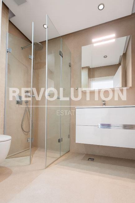 Дава под наем МНОГОСТАЕН, гр. Варна, к.к. Св.Св. Константин и Елена, снимка 3 - Апартаменти - 53118937