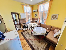 1 chambre Tsentar, Bourgas
