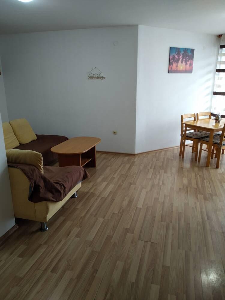 Kiadó  1 hálószoba Burgas , Meden rudnik - zona B , 73 négyzetméter | 15471500