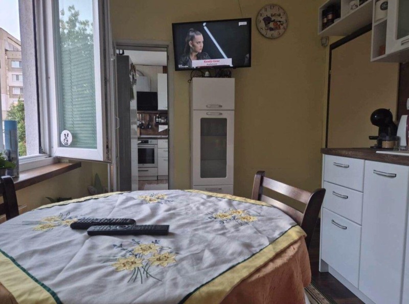 Дава под наем 3-СТАЕН, гр. София, Слатина, снимка 3 - Апартаменти - 52734879