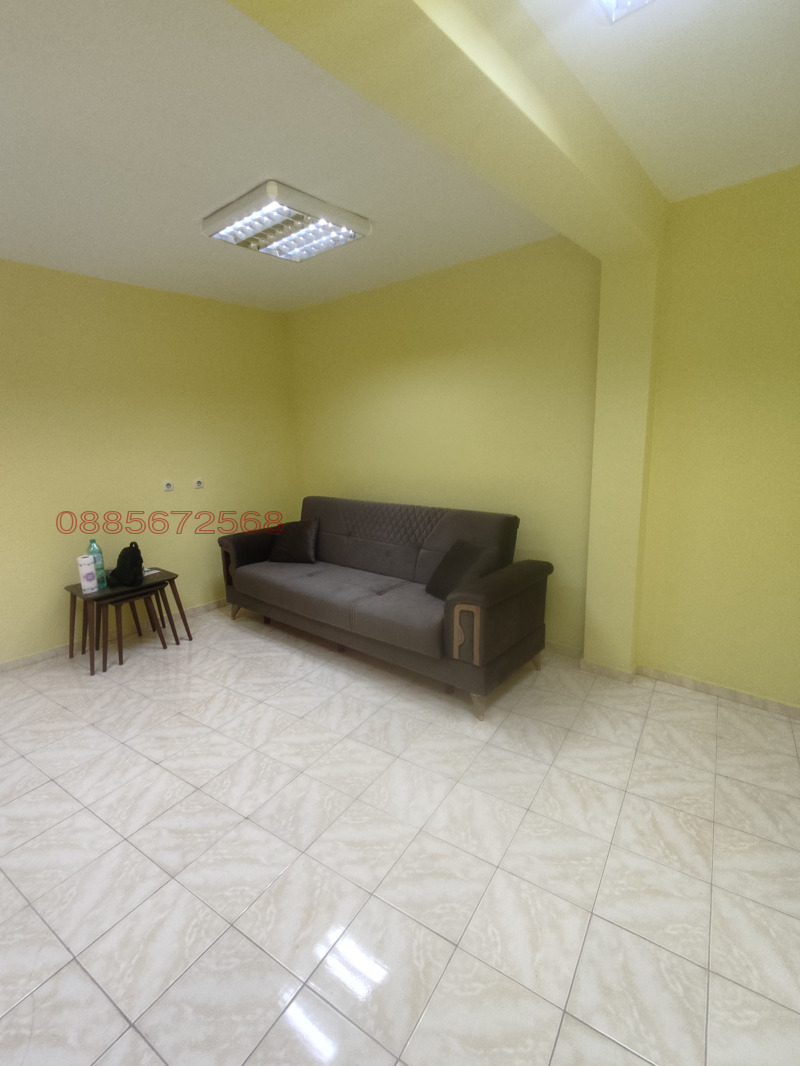 Дава под наем ОФИС, гр. Кърджали, Възрожденци, снимка 11 - Офиси - 52916275