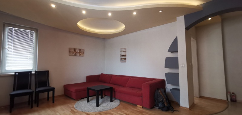 В оренду  1 спальня София , Студентски град , 80 кв.м | 95533050