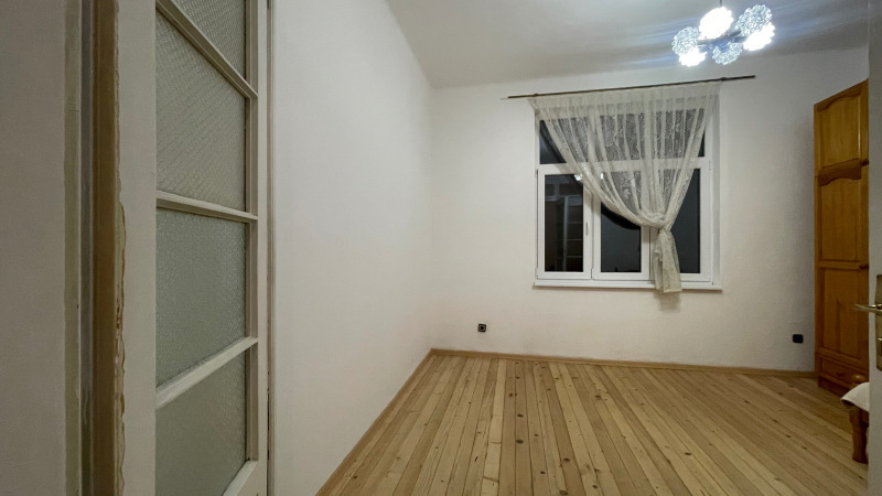 Дава под наем 3-СТАЕН, гр. София, Център, снимка 4 - Апартаменти - 53335408