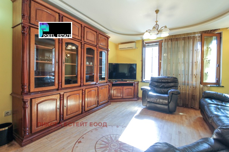 Дава под наем 4-СТАЕН, гр. София, Лозенец, снимка 2 - Апартаменти - 53231484