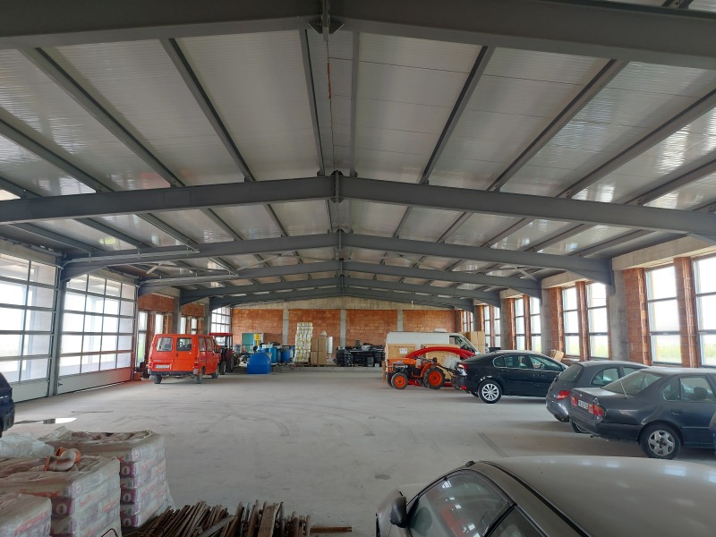 K pronájmu  Prodejna Plovdiv , Industrialna zona - Jug , 1550 m2 | 21108381 - obraz [2]