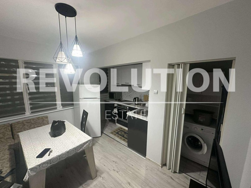 Дава под наем 2-СТАЕН, гр. Варна, ВИНС-Червен площад