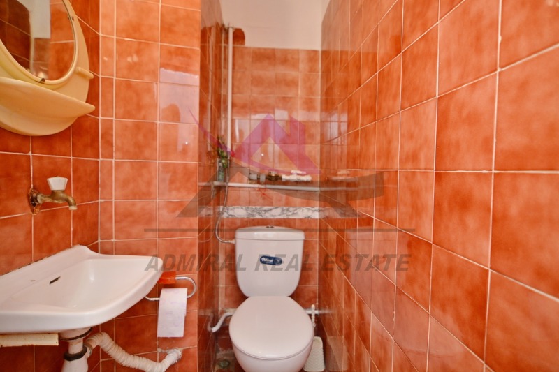 Издаје се  2 спаваће собе Варна , Окражна болница-Генерали , 72 м2 | 53801678 - слика [6]