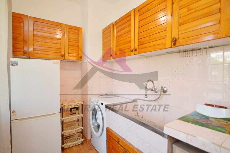 Издаје се  2 спаваће собе Варна , Окражна болница-Генерали , 72 м2 | 53801678 - слика [2]