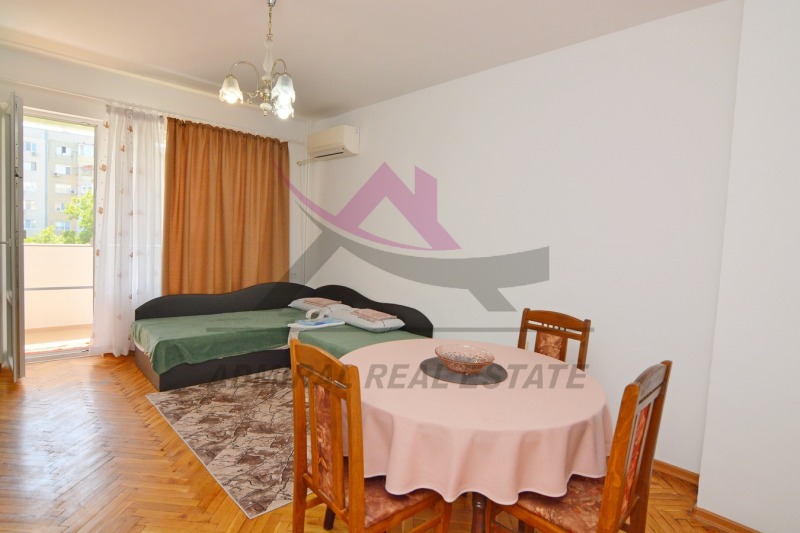 Издаје се  2 спаваће собе Варна , Окражна болница-Генерали , 72 м2 | 53801678 - слика [4]