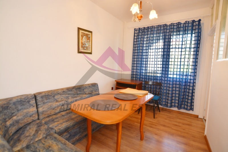 Издаје се  2 спаваће собе Варна , Окражна болница-Генерали , 72 м2 | 53801678
