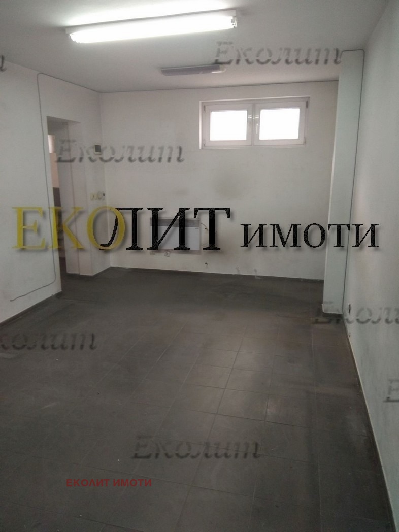 Дава под нем  Офис, град София, Лозенец •  250 € • ID 53858027 — holmes.bg - [1] 