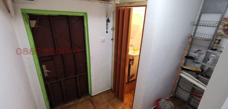 Дава под наем МАГАЗИН, гр. Бургас, Център, снимка 4 - Магазини - 52779122