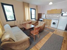 1 quarto Akaciia, Veliko Tarnovo