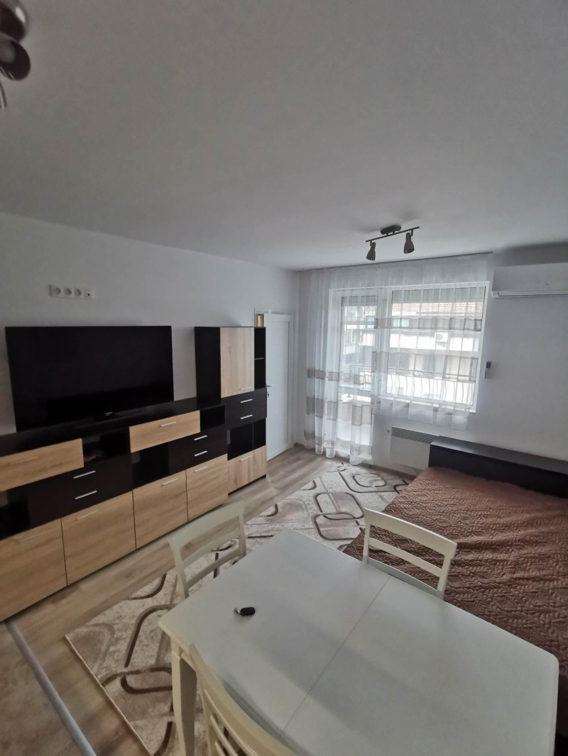 Do wynajęcia  Studio Burgas , Lazur , 34 mkw | 90406941