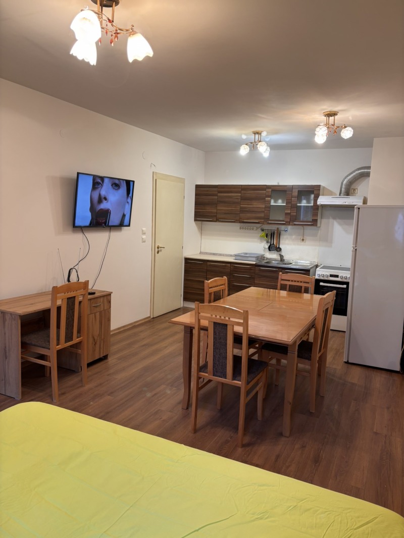 Дава под наем 4-СТАЕН, гр. София, Стрелбище, снимка 2 - Апартаменти - 53163674