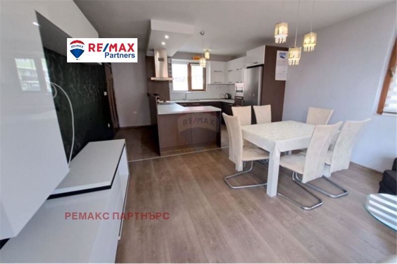 En renta  1 dormitorio Varna , Vazrazhdane 3 , 60 metros cuadrados | 89912190 - imagen [2]