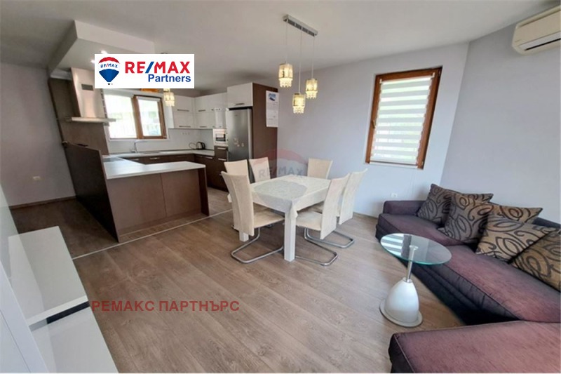 En renta  1 dormitorio Varna , Vazrazhdane 3 , 60 metros cuadrados | 89912190