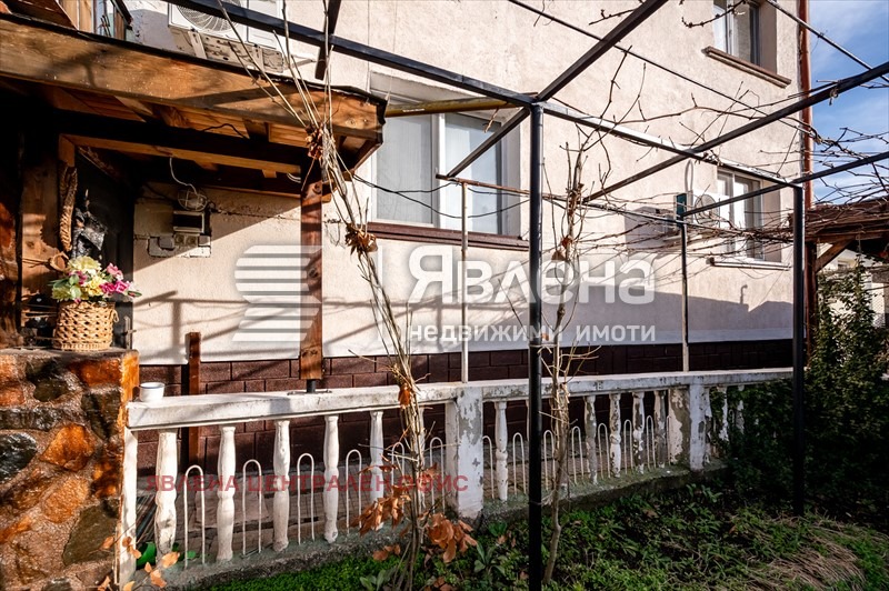 Дава под наем ЕТАЖ ОТ КЪЩА, гр. Перник, Църква, снимка 6 - Етаж от къща - 53687409