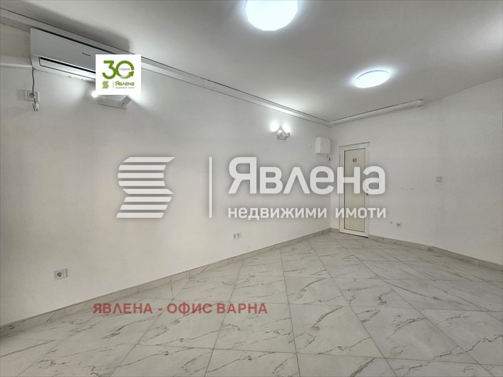 В оренду  Магазин Варна , Център , 22 кв.м | 76982700