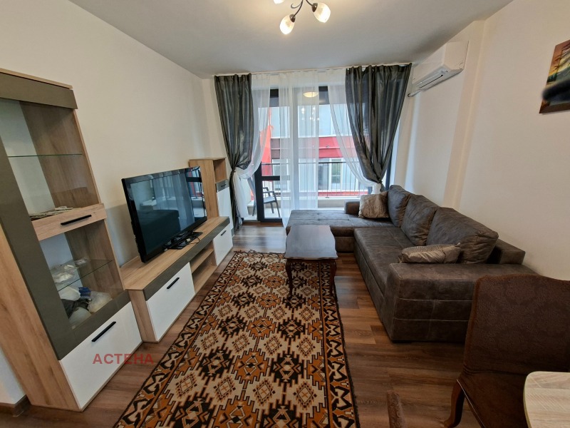 Дава под наем 3-СТАЕН, гр. София, Гео Милев, снимка 2 - Апартаменти - 52350907