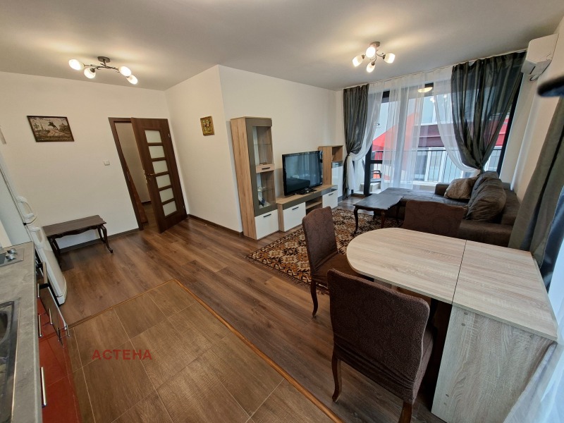 Дава под наем 3-СТАЕН, гр. София, Гео Милев, снимка 3 - Апартаменти - 52350907