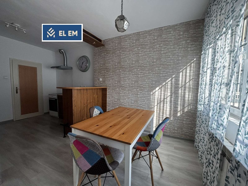 Дава под наем 2-СТАЕН, гр. София, Център, снимка 2 - Апартаменти - 53096794