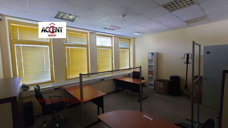 Da affittare  Ufficio Varna , Zapadna promishlena zona , 28 mq | 31569965 - Immagine [3]