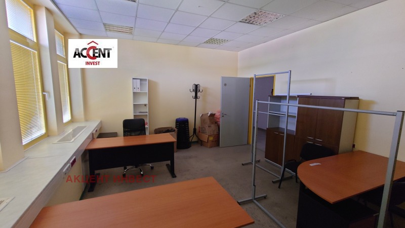 Da affittare  Ufficio Varna , Zapadna promishlena zona , 28 mq | 31569965 - Immagine [2]