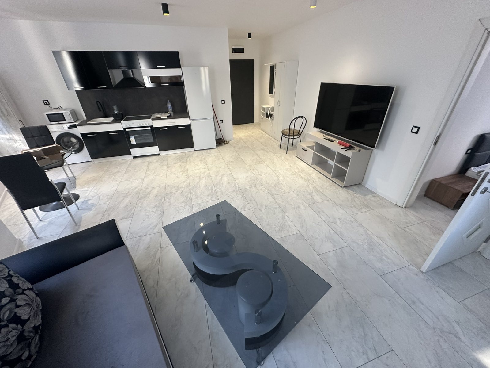 Дава под наем 2-СТАЕН, гр. София, Витоша