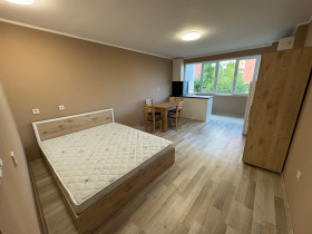 Studio Lyulin 5, Sofia