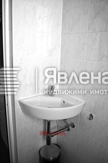 Kiadó  2 hálószobás Sofia , Centar , 130 négyzetméter | 46934902 - kép [15]