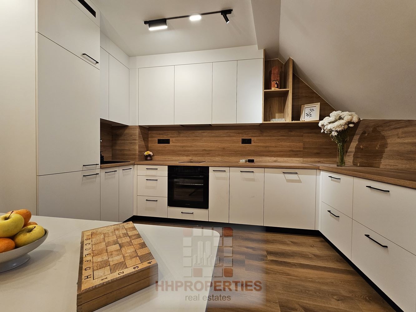 Дава под наем 3-СТАЕН, гр. Пловдив, Кършияка