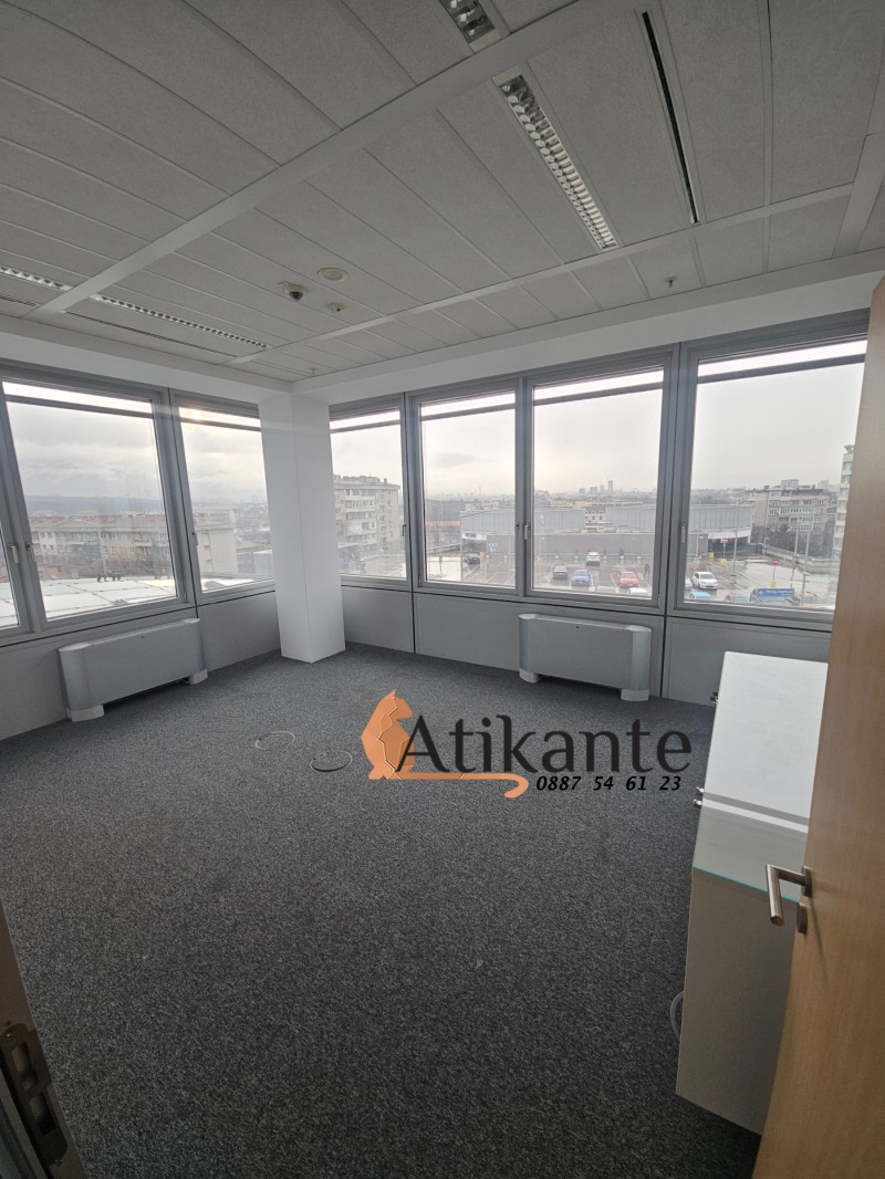 Дава под Наем ОФИС в град София, Оборище - 426 кв.м / 5 964 € » 11 664.57 лв., АТИКАНТЕ ЕСТЕЙТС