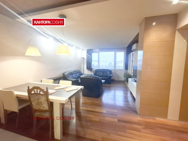 Дава под наем 3-СТАЕН, гр. София, Център, снимка 3 - Апартаменти - 52605603