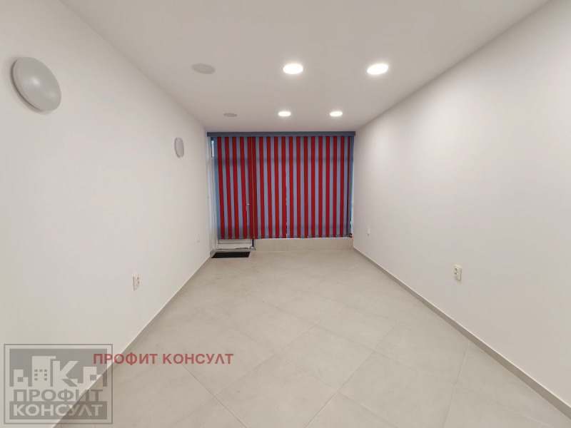 Дава под наем ОФИС, гр. Велико Търново, Бузлуджа, снимка 2 - Офиси - 53172497