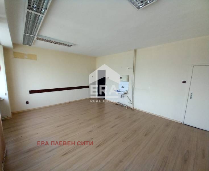 Дава под наем  Офис град Плевен , Широк център , 34 кв.м | 34339111