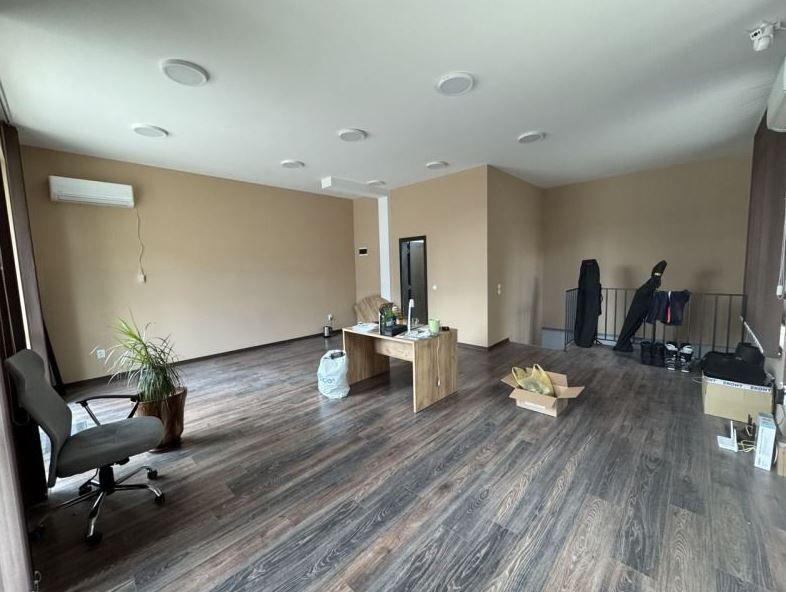 Дава под наем МАГАЗИН, гр. Варна, Виница