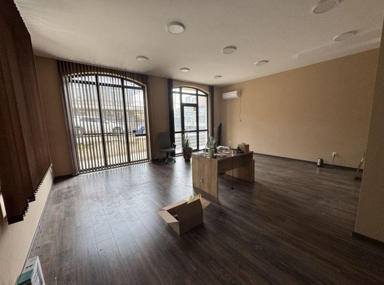 Дава под наем МАГАЗИН, гр. Варна, Виница, снимка 2 - Магазини - 52801644