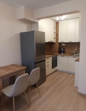 1 quarto Sveta Troica, Sofia