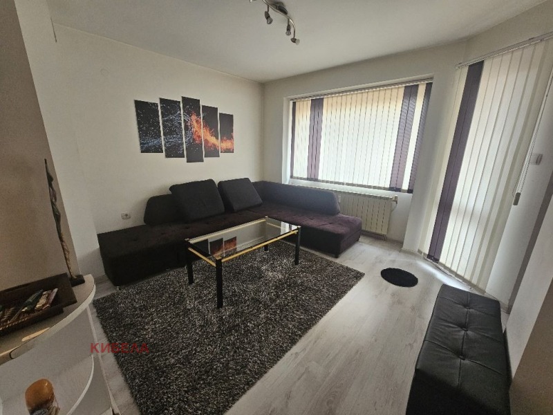 Do wynajęcia  2 sypialnie Pernik , Centar , 74 mkw | 87705645