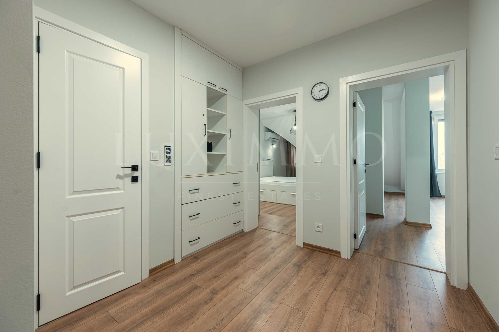 Дава под наем 4-СТАЕН, гр. София, Редута, снимка 16 - Апартаменти - 53948806