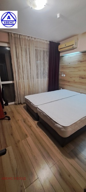 1 chambre Chirok tsentar, Pleven 8