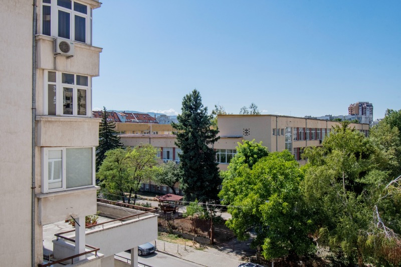 K pronájmu  1 ložnice Sofia , Borovo , 86 m2 | 40473536