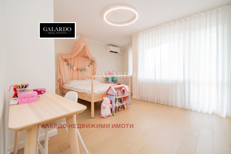 En renta  3 dormitorios Sofia , Darvenitsa , 212 metros cuadrados | 18628247 - imagen [16]